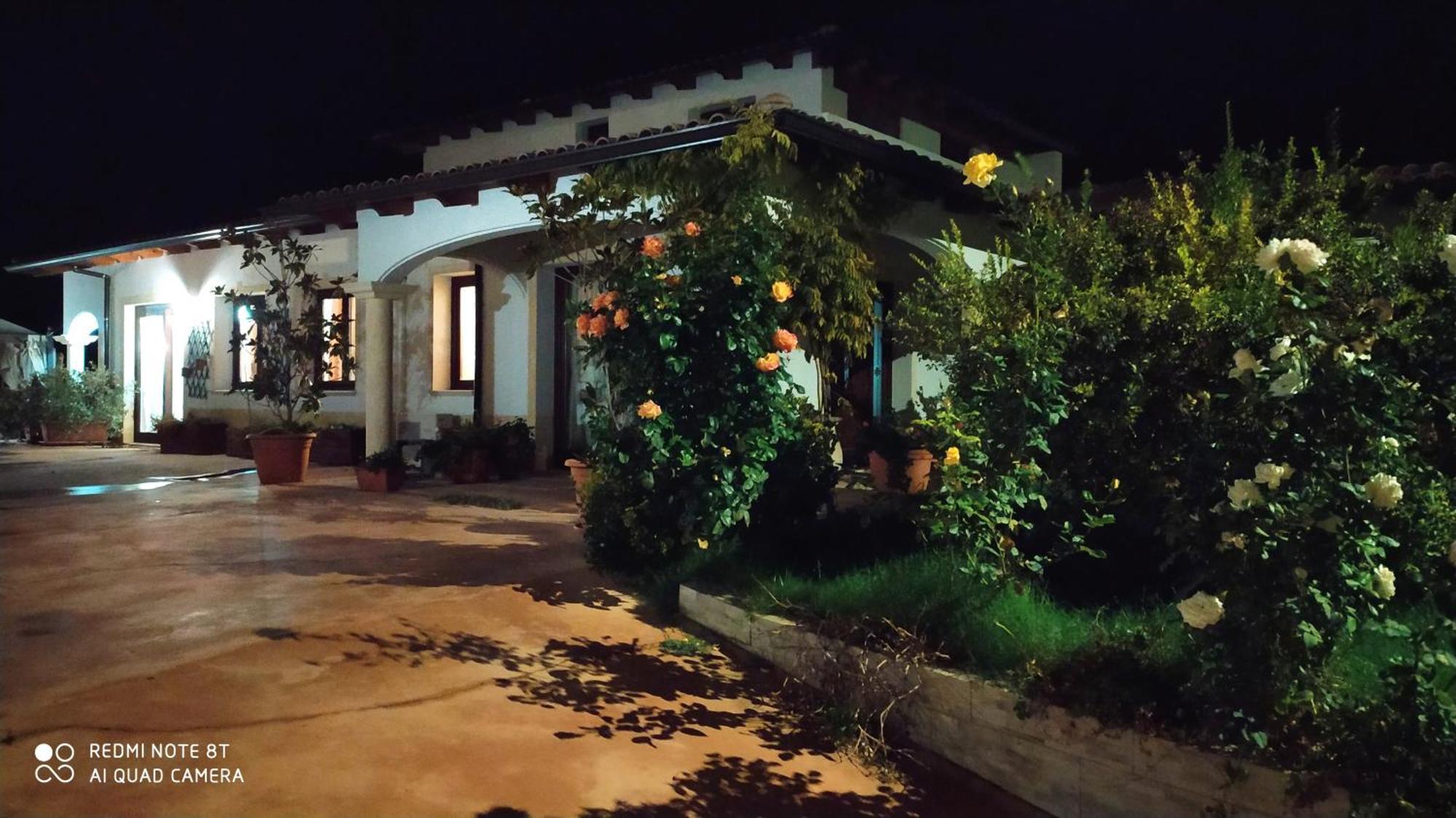 리올라사르도 I Giganti B&B 외부 사진
