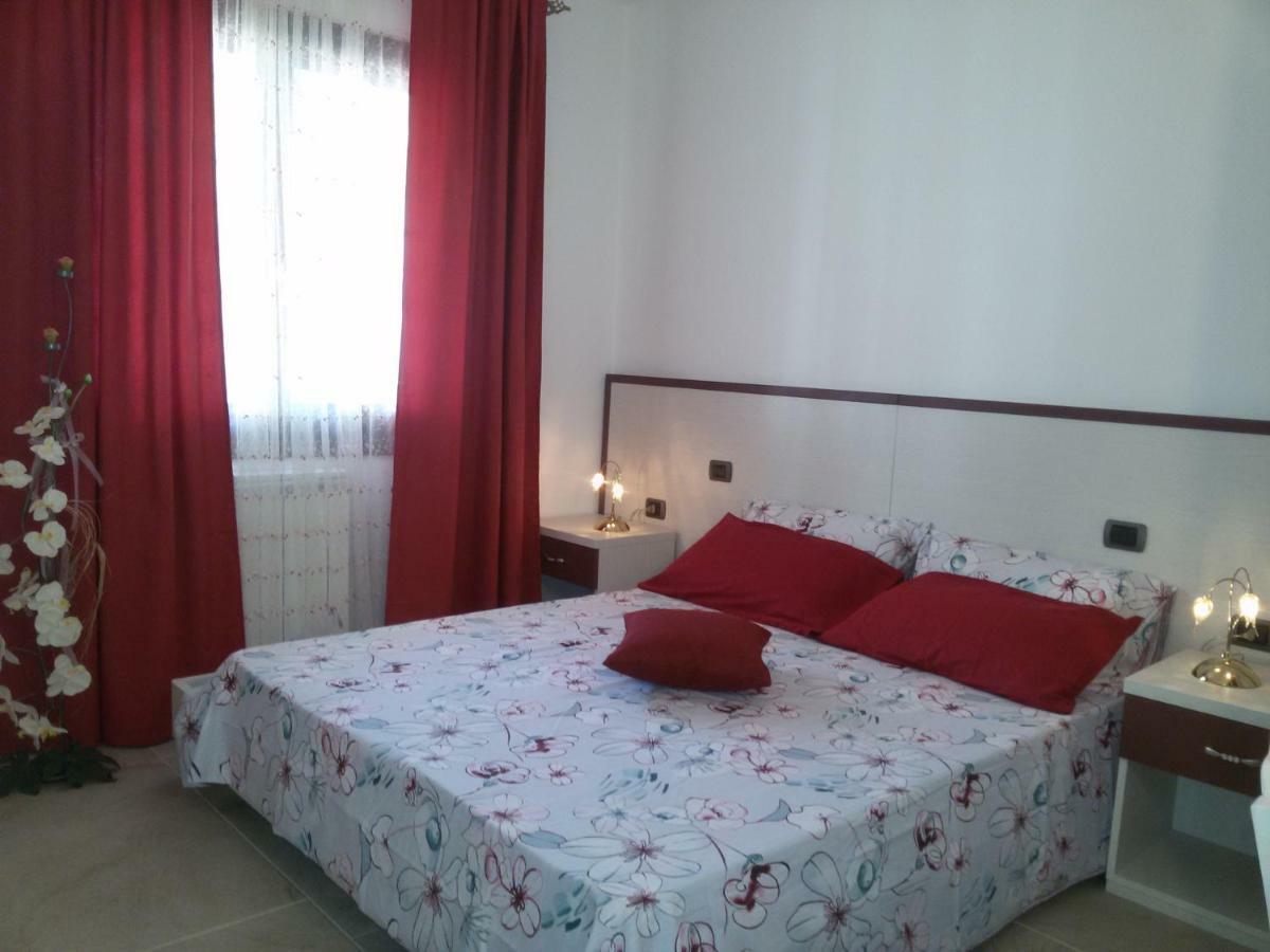 리올라사르도 I Giganti B&B 외부 사진